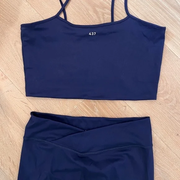 437 workout set in navy (hydrate) NWOT - Picture 4 of 5